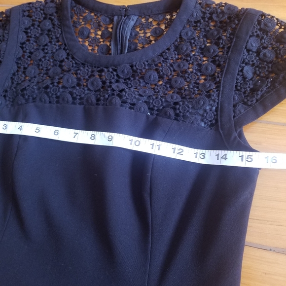 Jessica Little Black Dress. Size 6P - Picture 6 of 14